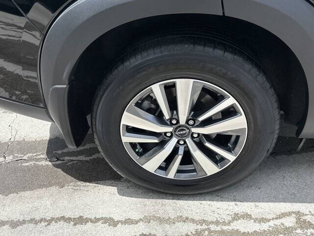 2024 Nissan Pathfinder SL