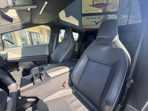 2025 Tesla Cybertruck