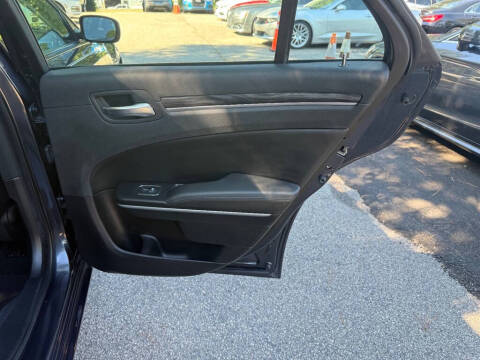 2019 Chrysler 300 Touring