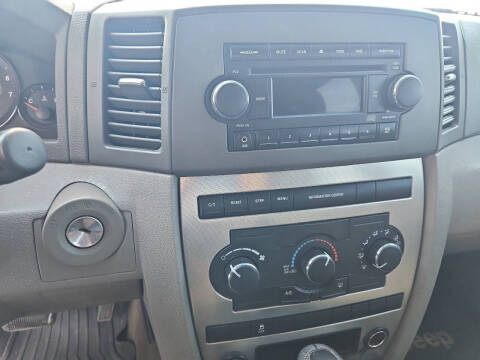 2006 Jeep Grand Cherokee Laredo
