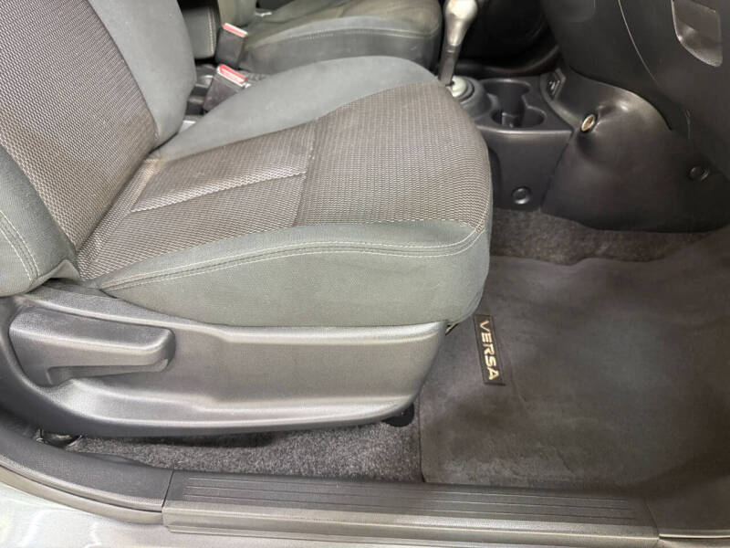 2017 Nissan Versa 1.6 S