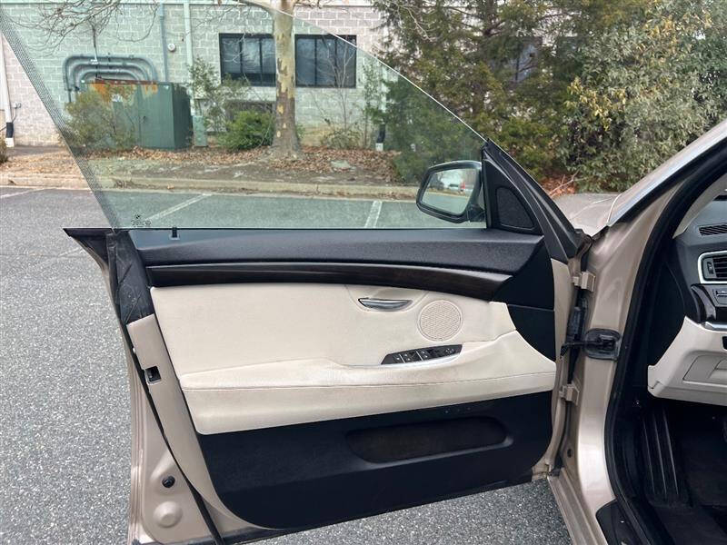 2013 BMW 5 Series 535i xDrive Gran Turismo