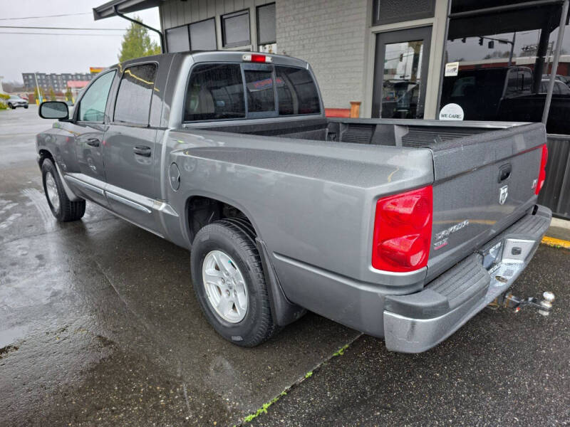 2005 Dodge Dakota SLT
