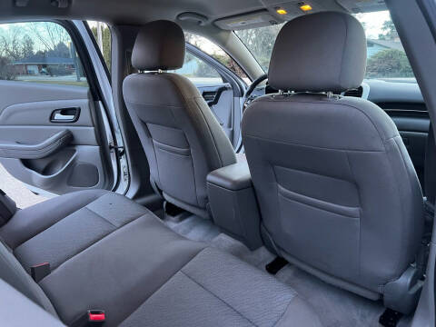 2015 Chevrolet Malibu LS