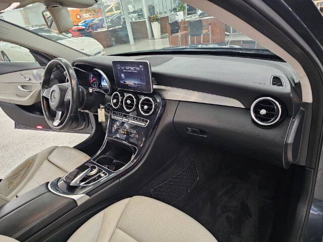 2016 Mercedes-Benz C-Class