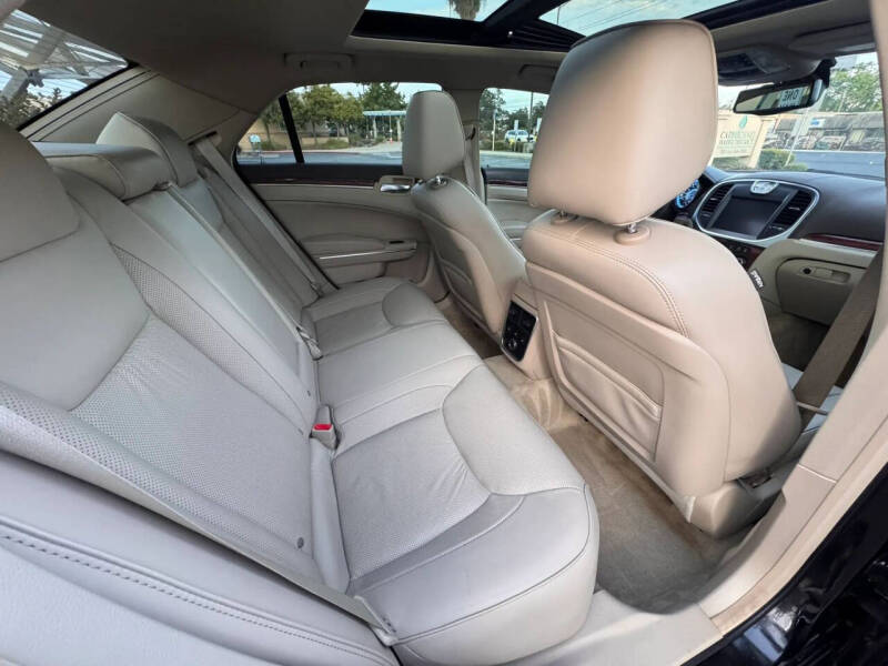 2011 Chrysler 300 C