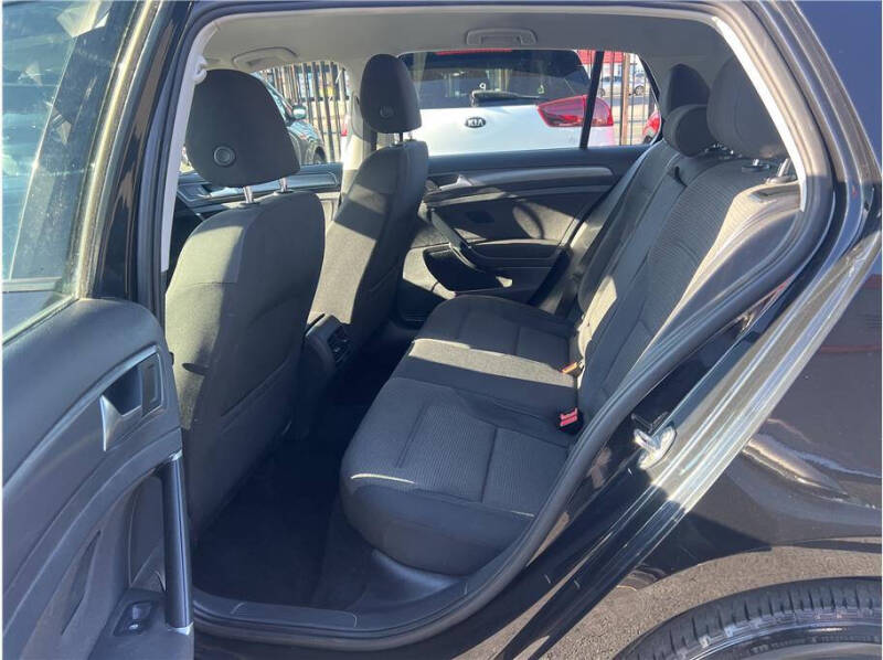 2019 Volkswagen e-Golf SE