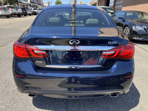 2016 Infiniti Q70L 3.7