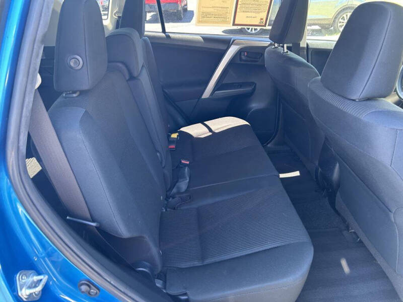 2017 Toyota RAV4 LE