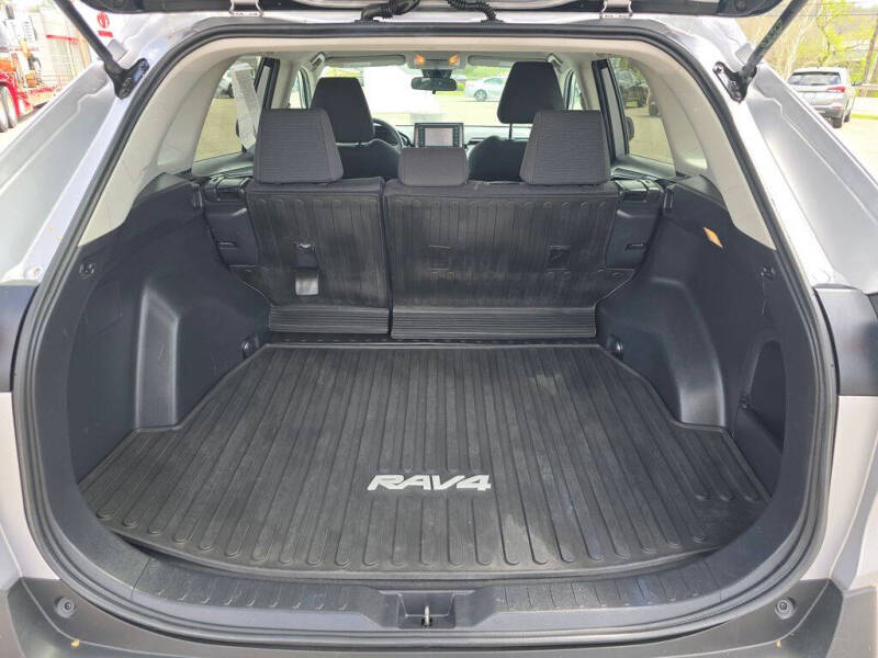 2021 Toyota RAV4 Hybrid LE