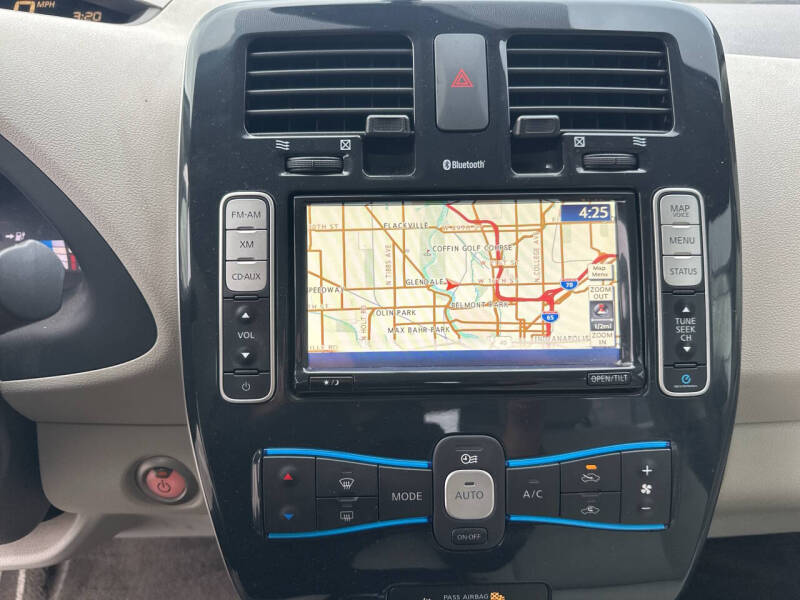 2012 Nissan LEAF SL