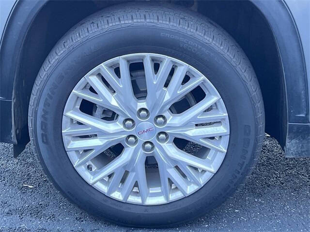 2024 GMC Acadia Elevation