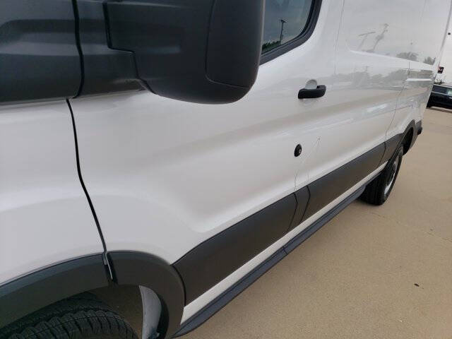 2025 Ford Transit 250