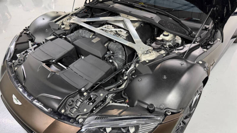 2021 Aston Martin Vantage