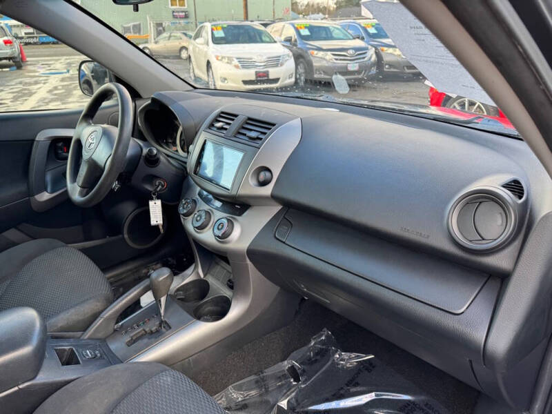 2008 Toyota RAV4 Sport