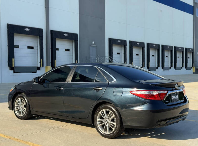 2017 Toyota Camry SE