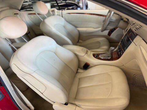 2005 Mercedes-Benz CLK CLK 320