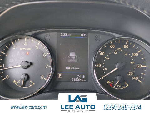 2020 Nissan Rogue SV