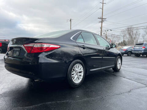 2017 Toyota Camry LE