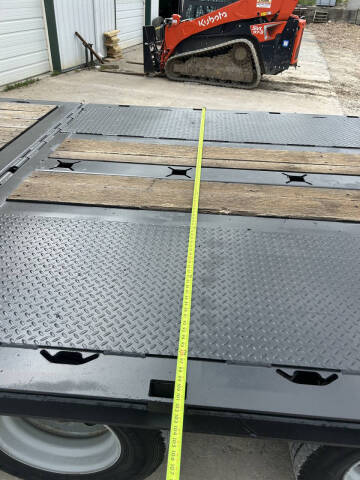2022 Towmaster 48' Hydraulic Dove Semi