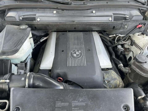 2001 BMW X5 4.4i