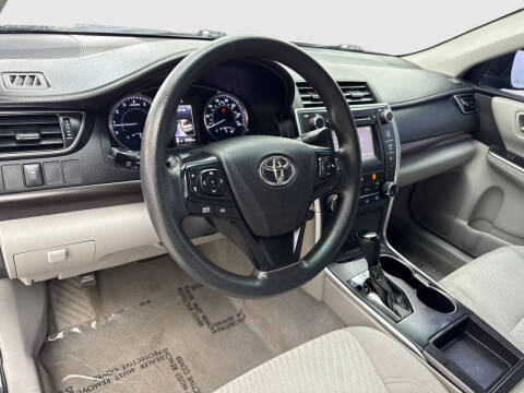 2017 Toyota Camry LE