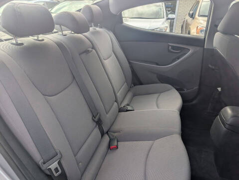 2014 Hyundai Elantra SE