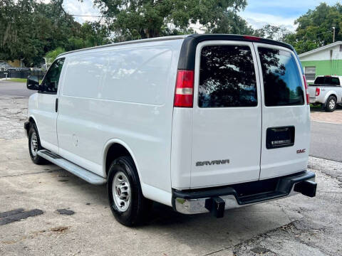 2017 GMC Savana 2500