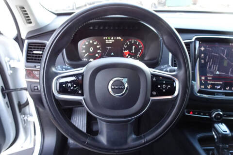 2019 Volvo XC90 T5 Momentum