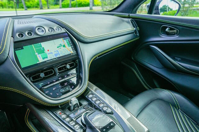 2021 Aston Martin DBX
