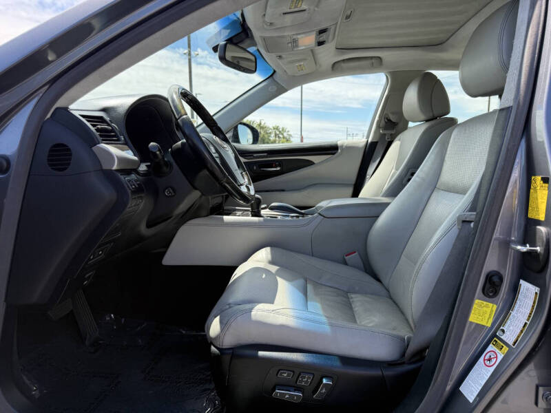 2014 Lexus LS 460