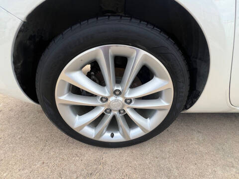 2012 Buick Verano Leather Group