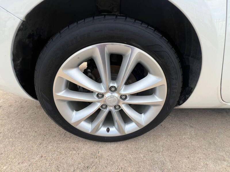 2012 Buick Verano Leather Group