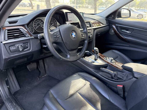 2013 BMW 3 Series 328i