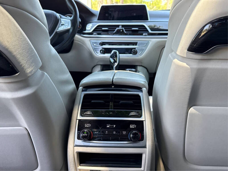 2018 BMW 7 Series 750i