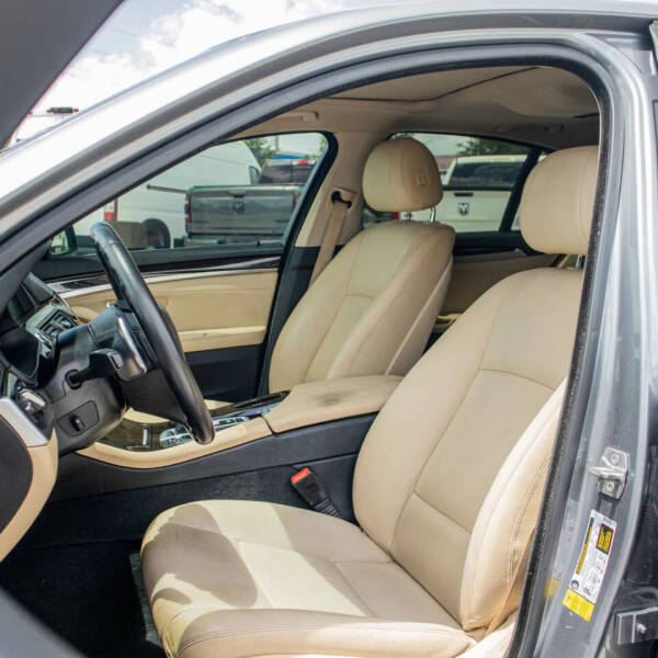 2016 BMW 5 Series 528i