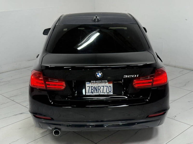 2013 BMW 3 Series 320i