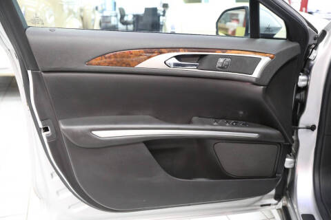 2014 Lincoln MKZ