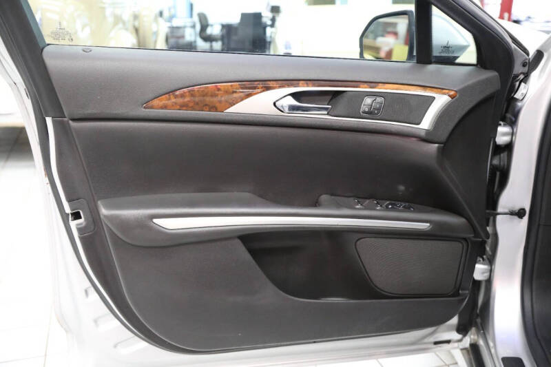 2014 Lincoln MKZ