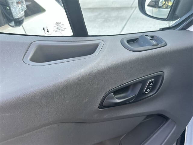 2023 Ford Transit 350 XLT