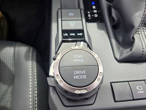 2026 Toyota 4Runner Limited HV
