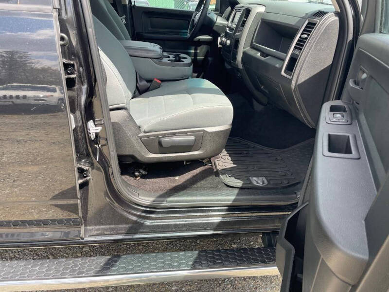 2017 RAM 1500 Express