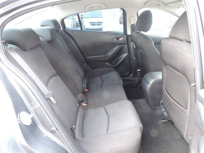 2015 Mazda MAZDA3 i Sport