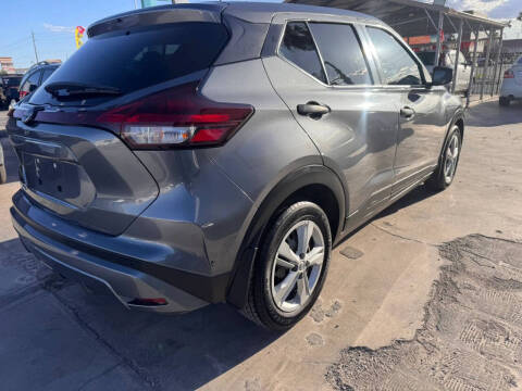 2022 Nissan Kicks S