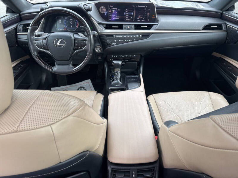 2019 Lexus ES 350