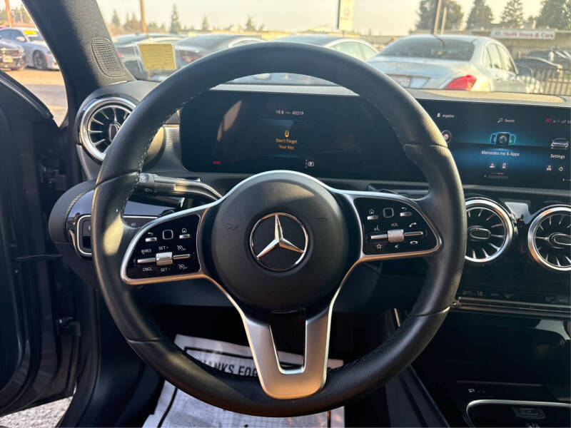 2022 Mercedes-Benz A-Class A 220