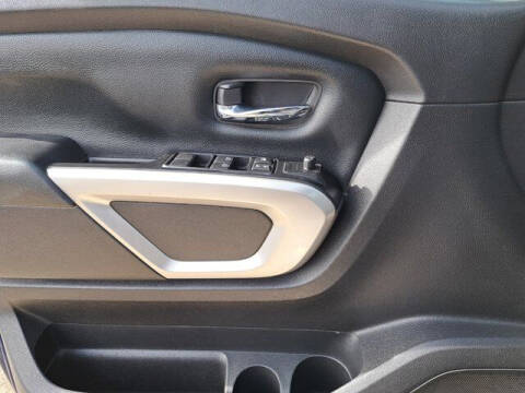 2017 Nissan Titan XD SV