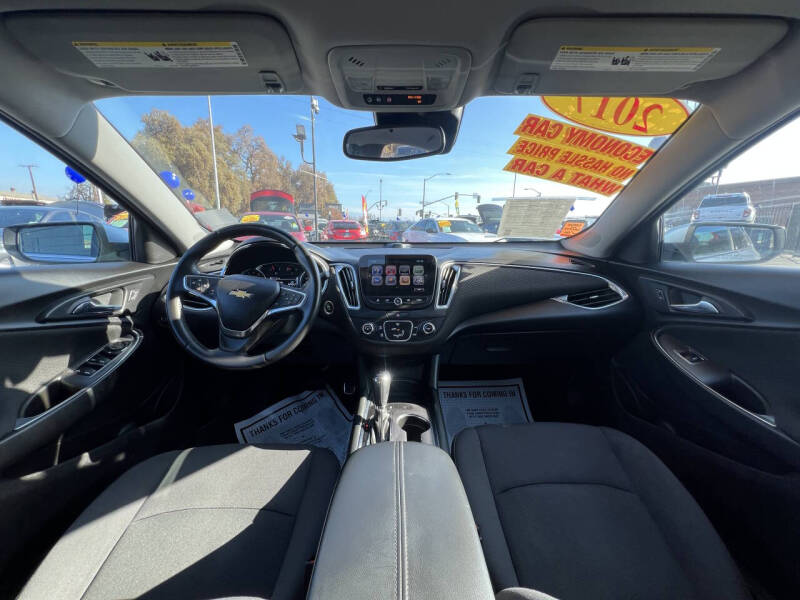 2017 Chevrolet Malibu LT