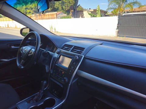 2017 Toyota Camry SE
