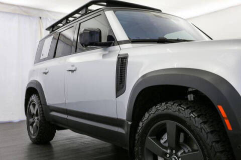 2020 Land Rover Defender 110 SE